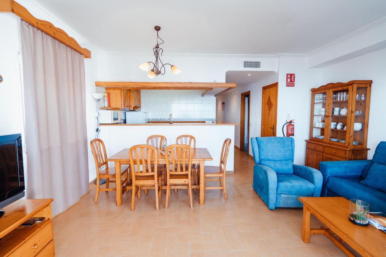 Apartamentos Punta Prima Beach Exterior photo